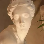 Korner Louvre