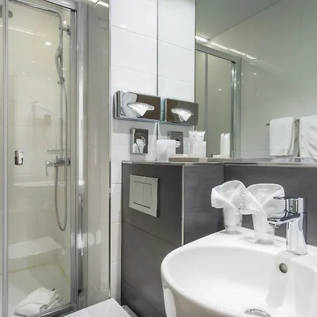 Korner Louvre Otel Paris