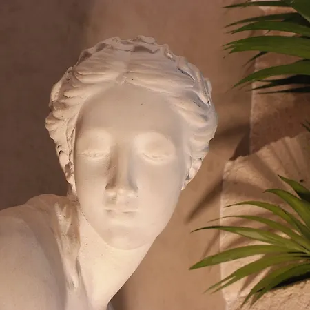 Korner Louvre 3*