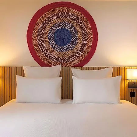 Korner Louvre Hotell