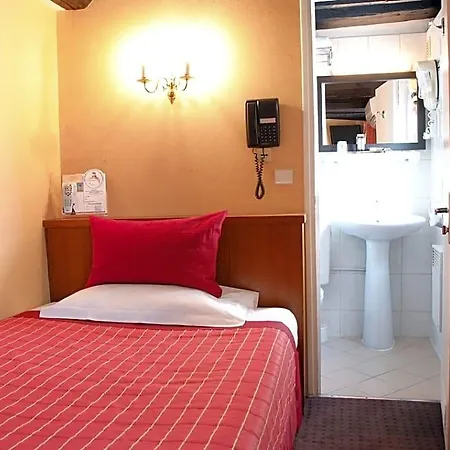 Korner Louvre Hotell