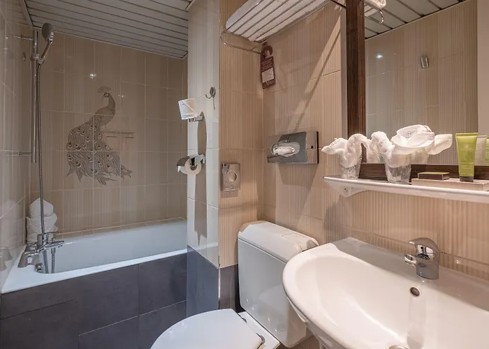 Otel Korner Louvre Paris