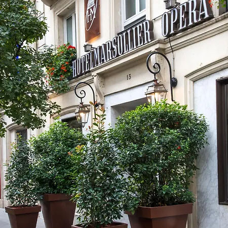 ホテル Korner Louvre