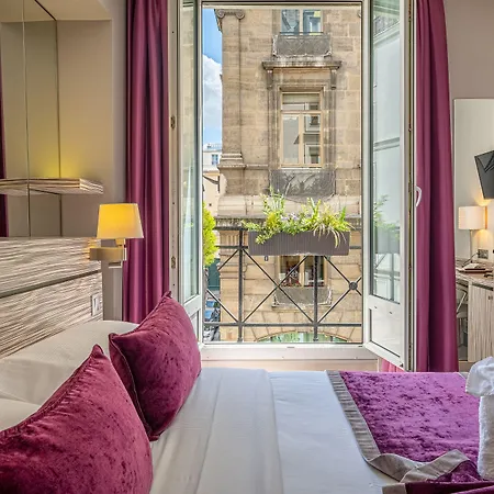 Korner Louvre ホテル パリ